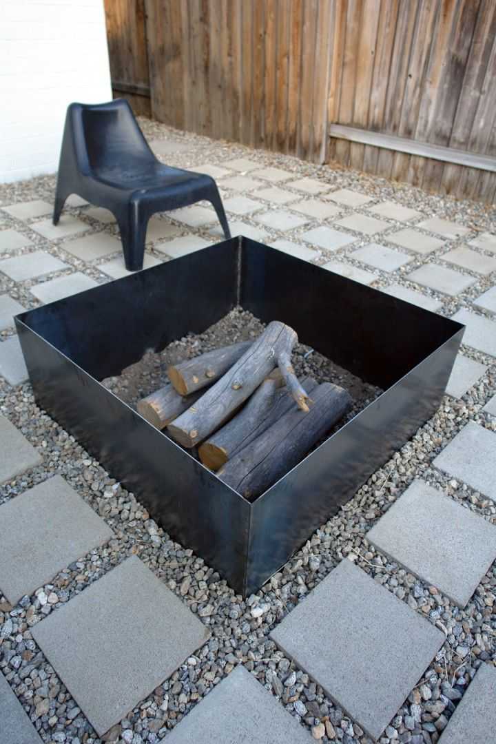 For those who favor minimalist design, this is the fire pit for you. Via Renoguide