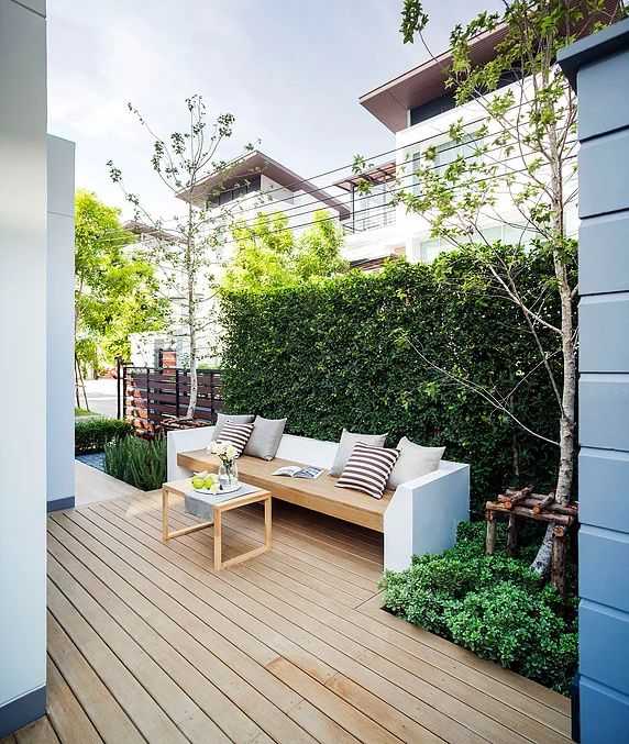 Check out these amazing small backyard and garden design ideas.