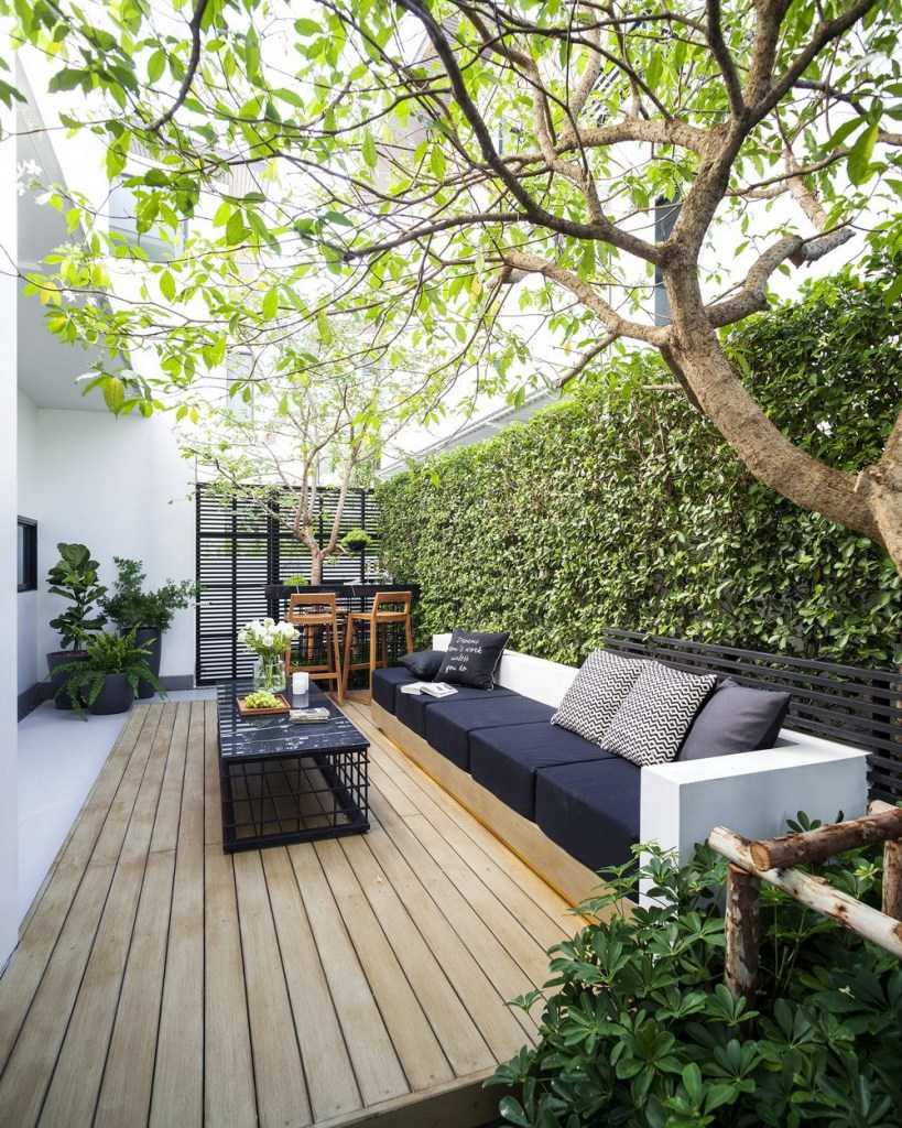 Check out these amazing small backyard and garden design ideas.