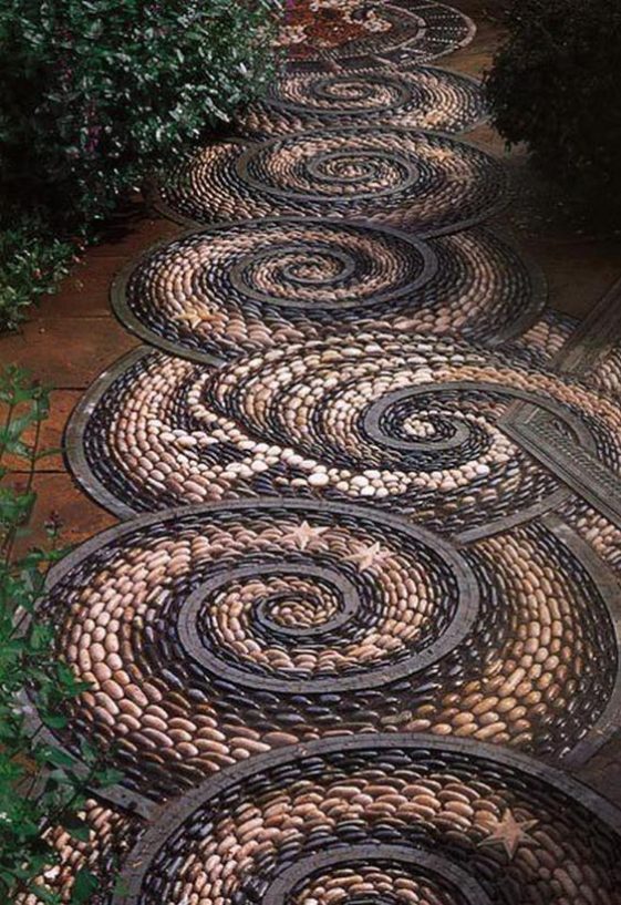 40 Simply Amazing Walkway Ideas For Your Yard - Page 24 - Gardenholic