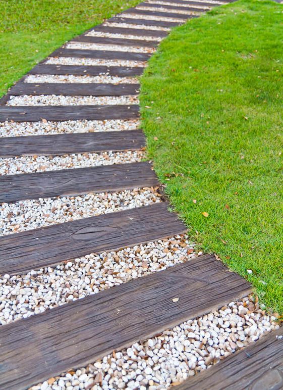 40 Simply Amazing Walkway Ideas For Your Yard - Page 40 - Gardenholic