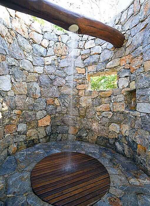 30 Awesome Backyard Shower Design Ideas