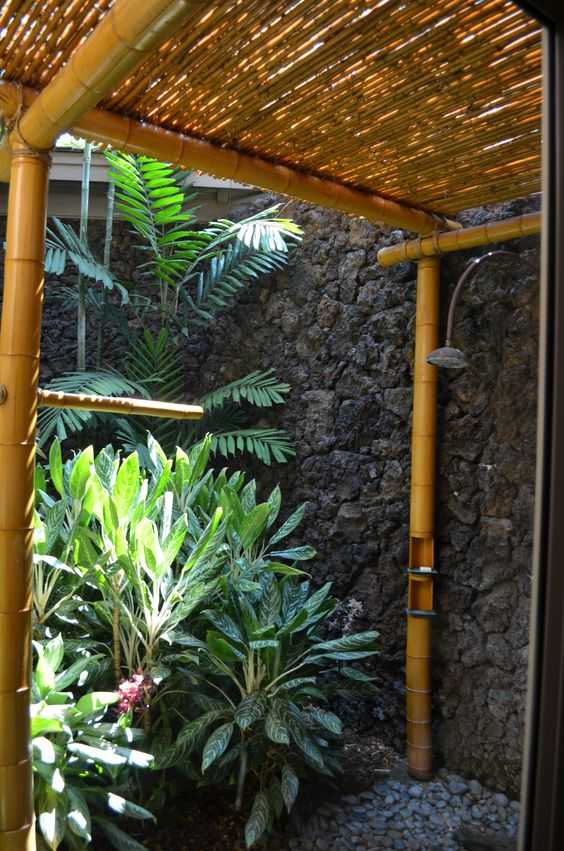 30 Awesome Backyard Shower Design Ideas