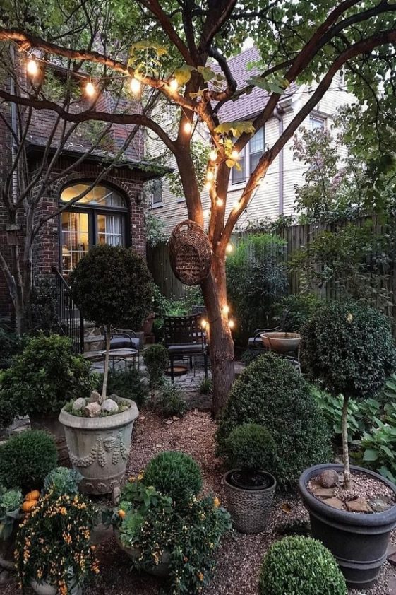 30 Impressive and Cheap Front Yard ideas On A Budget - Page 11