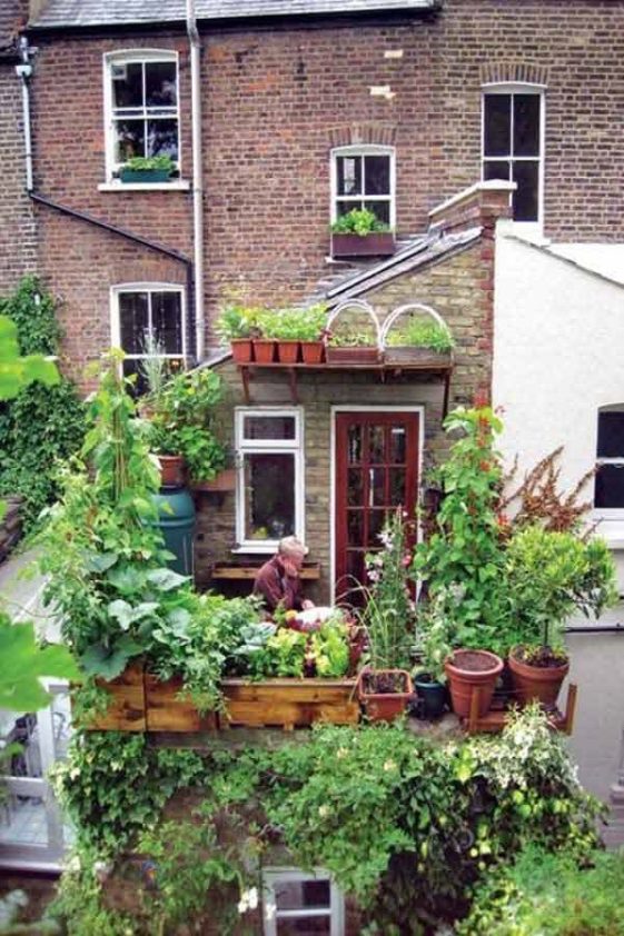 30 Awesome Small Garden Design Ideas - Page 4 - Gardenholic