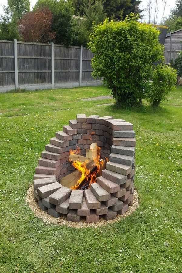 30 Amazing Diy Fire Pit Ideas, How To Make A Brick Outdoor Fire Pit