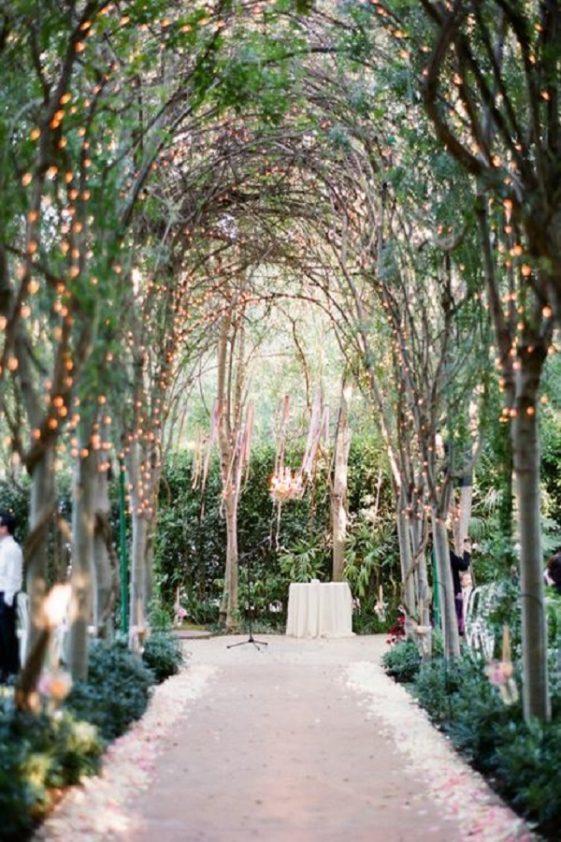 30 Wedding Walkway Ideas Everyone Want To Copy Page 24 Gardenholic